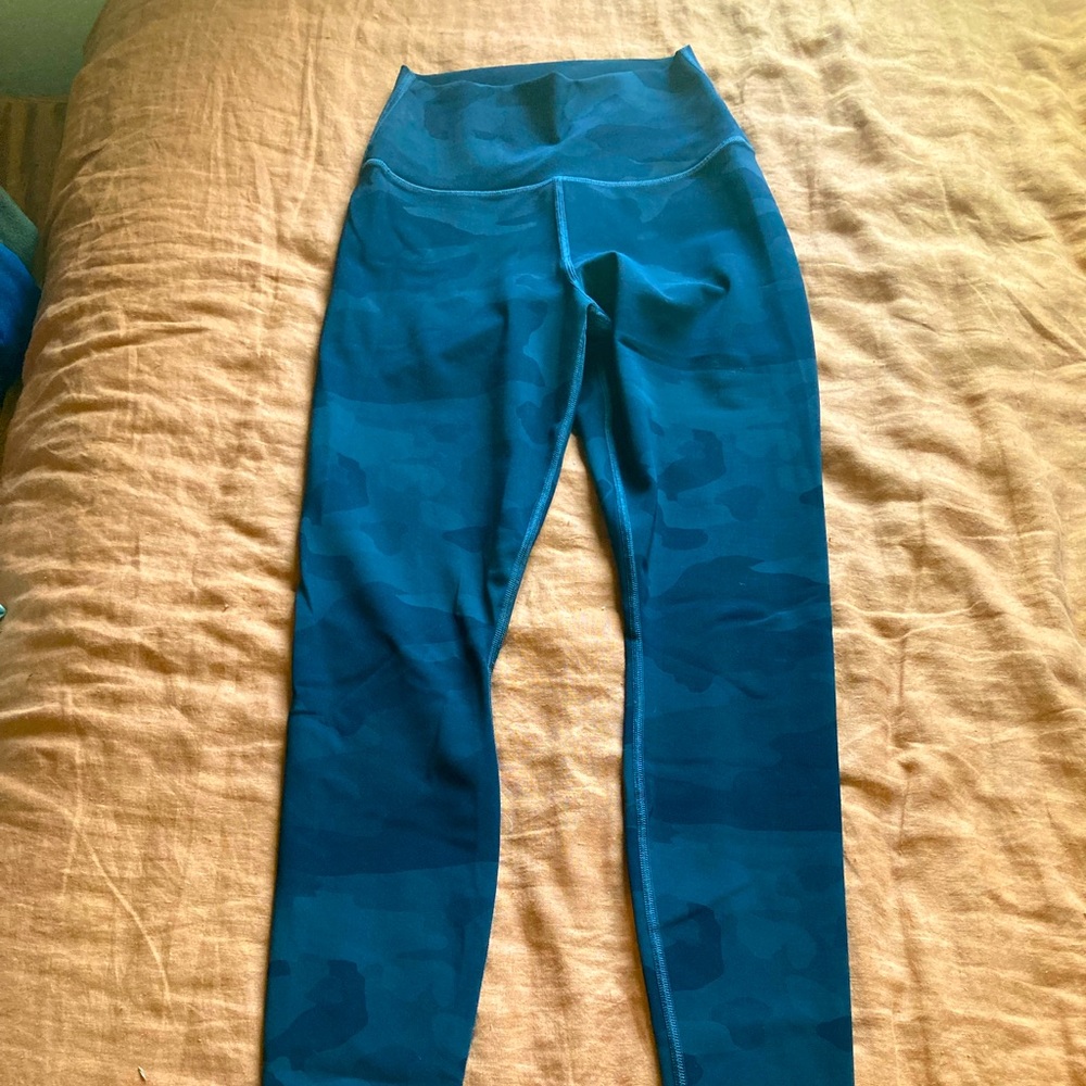 Alo Leggings